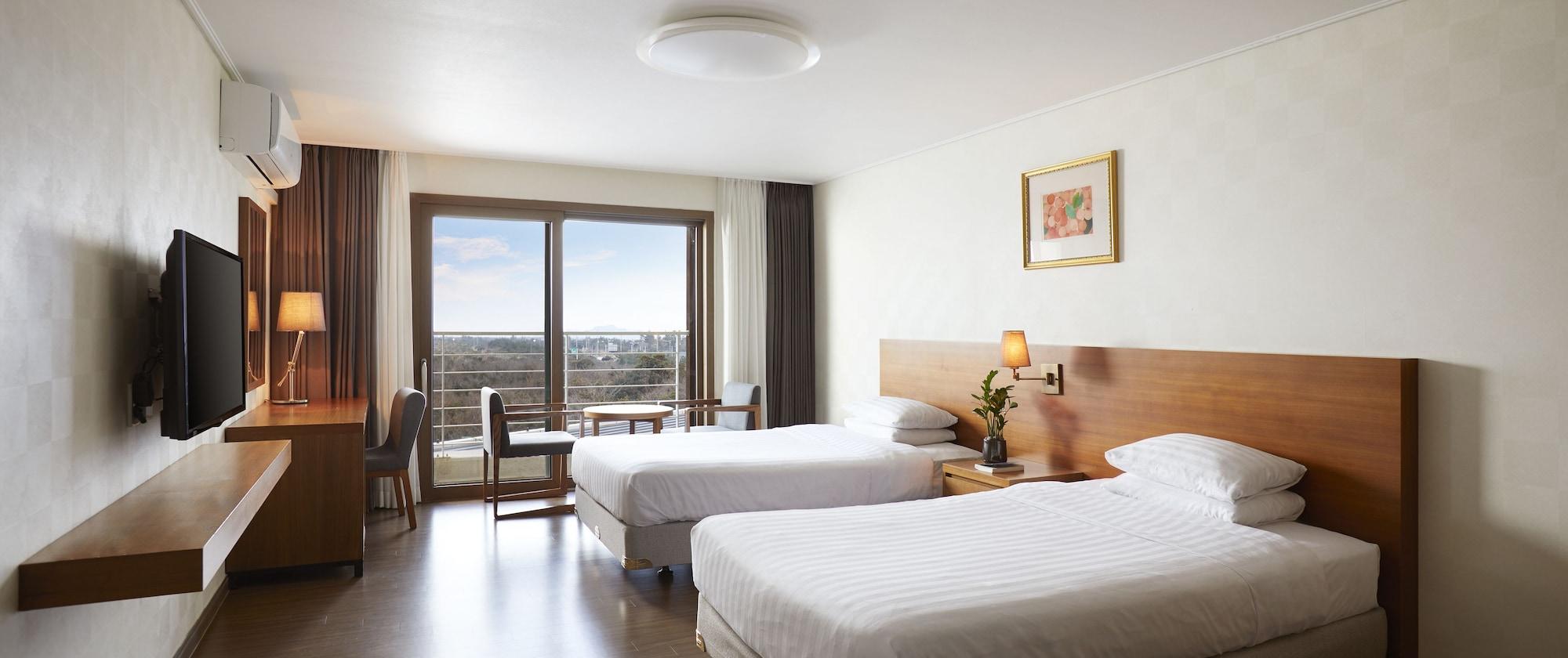 Jeju Aerospace Hotel Σεογκουίπο Εξωτερικό φωτογραφία