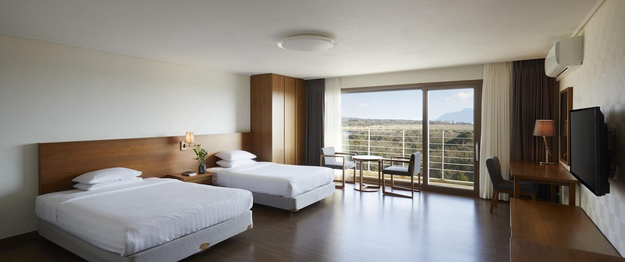 Jeju Aerospace Hotel Σεογκουίπο Εξωτερικό φωτογραφία