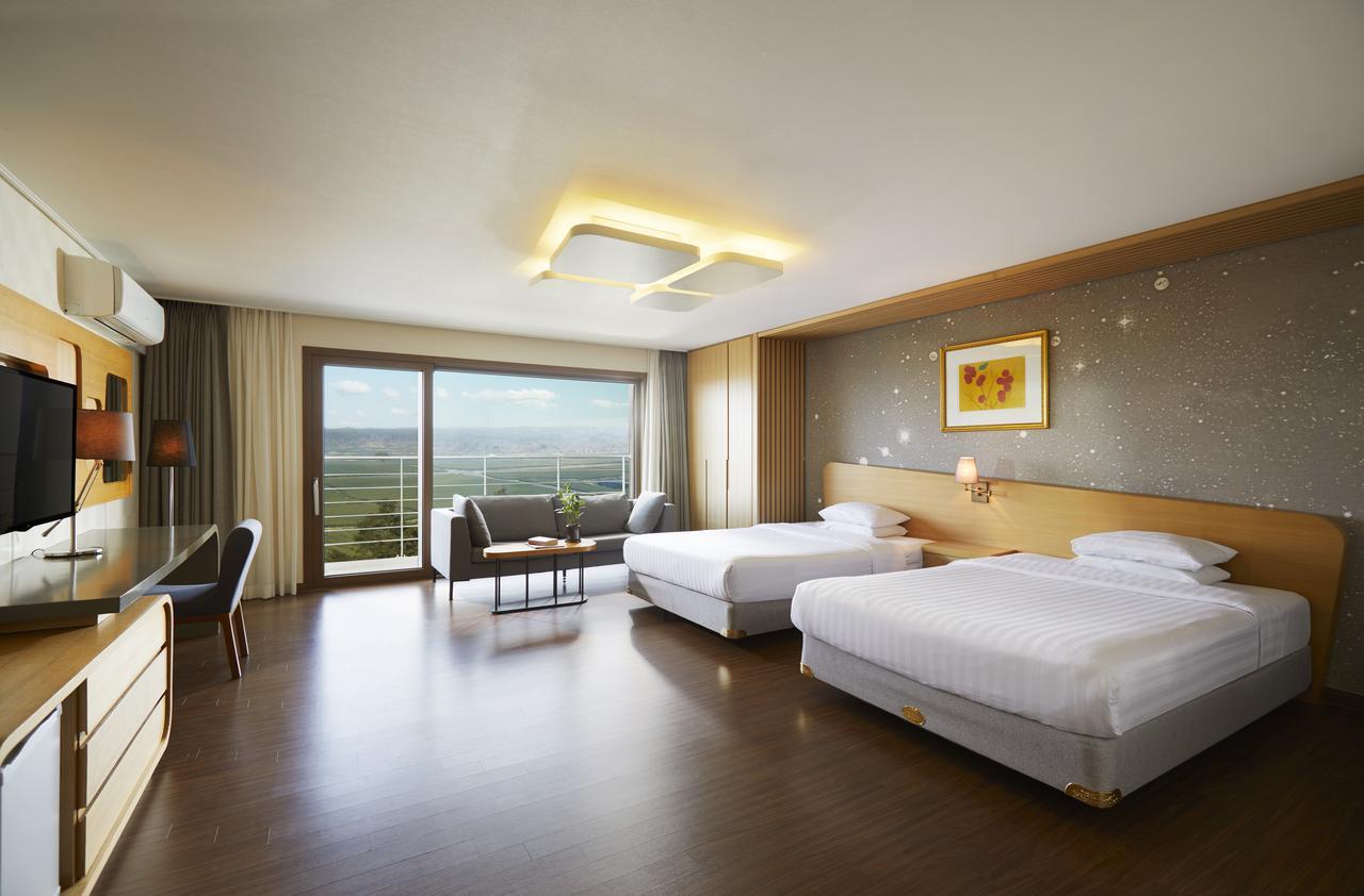 Jeju Aerospace Hotel Σεογκουίπο Εξωτερικό φωτογραφία